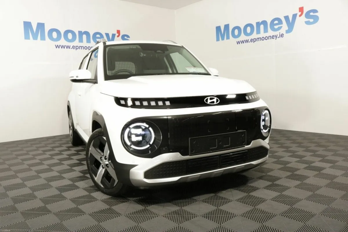 Hyundai INSTER COMMERCIAL - ELEGANCE SPEC 49 kWh E - Image 3