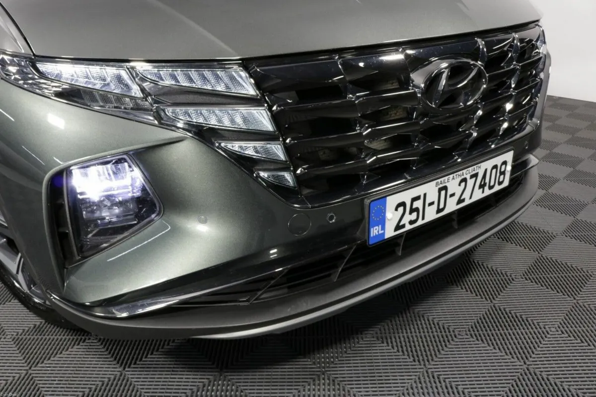 Hyundai Tucson PLUG IN HYBRID EX DEMO EXECUTIVE PL - Image 3