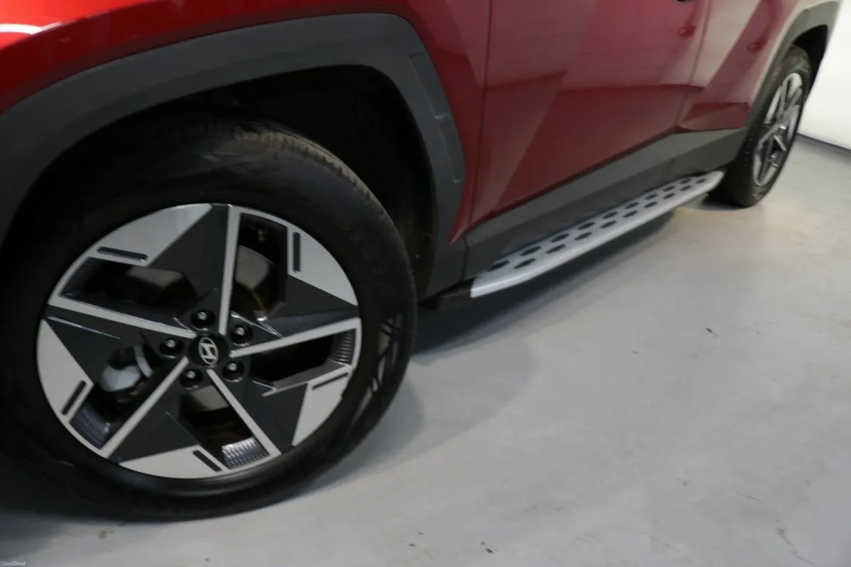 Hyundai Tucson EXECUTIVE PLUS 1.6L DIESEL SUV - Image 3