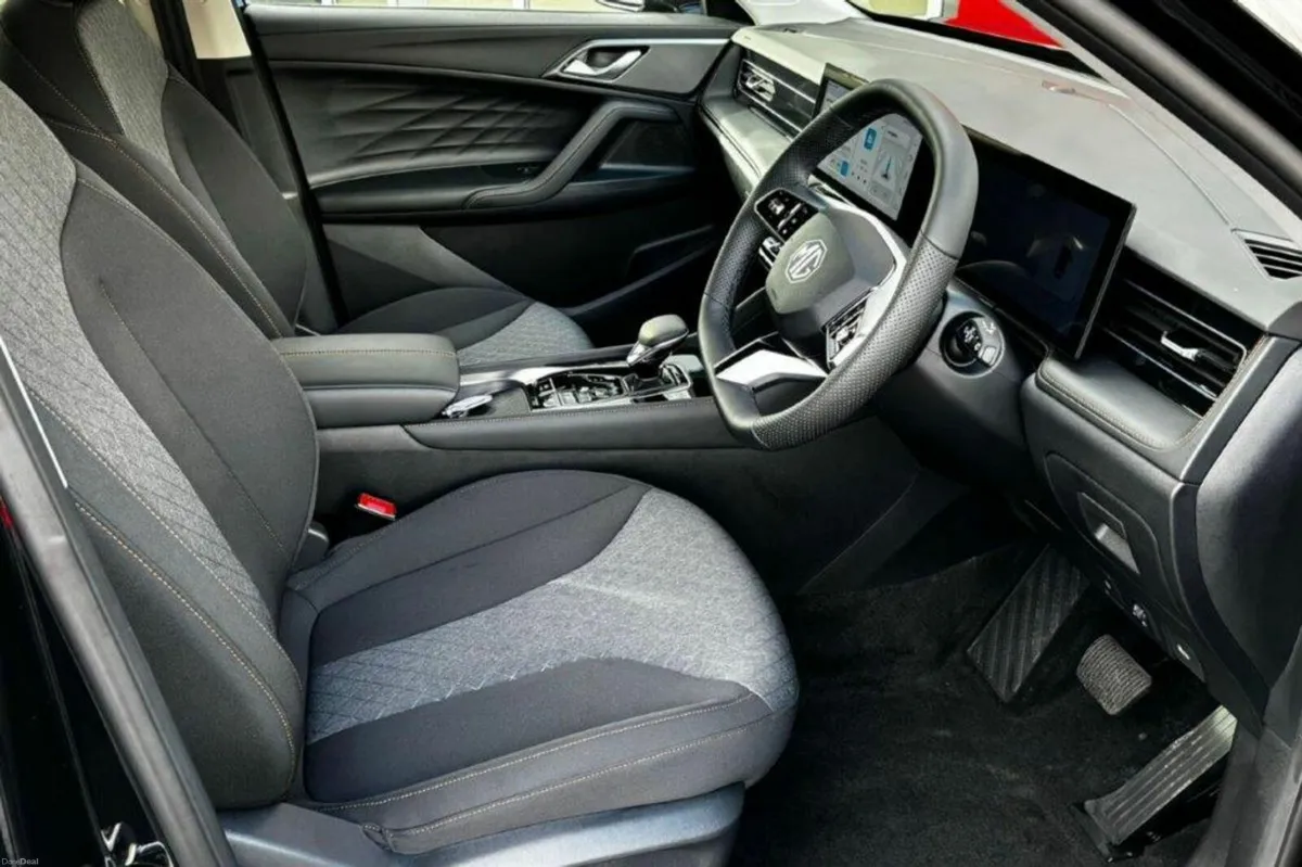 MG HS Excite 1.5 PHEV 0% Finance Available - Image 6