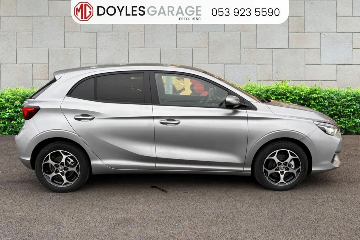 MG MG3 Exclusive Hybrid+ *261 Offers Available - Image 2