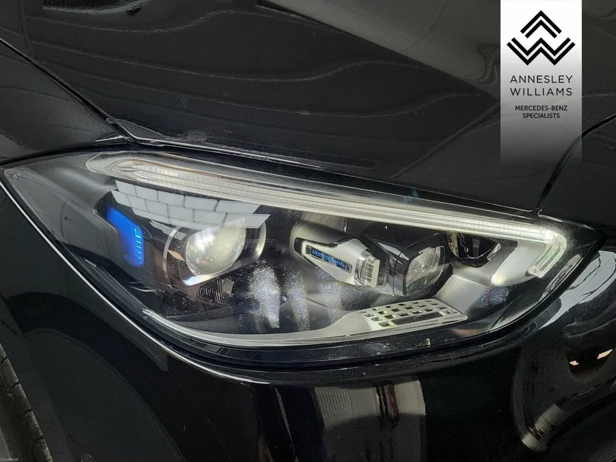 Mercedes-Benz C-Class C300e AMG Line Premium + - Image 4