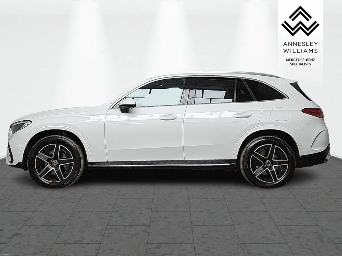 Mercedes-Benz GLC GLC300de AMG 4Matic - Image 5