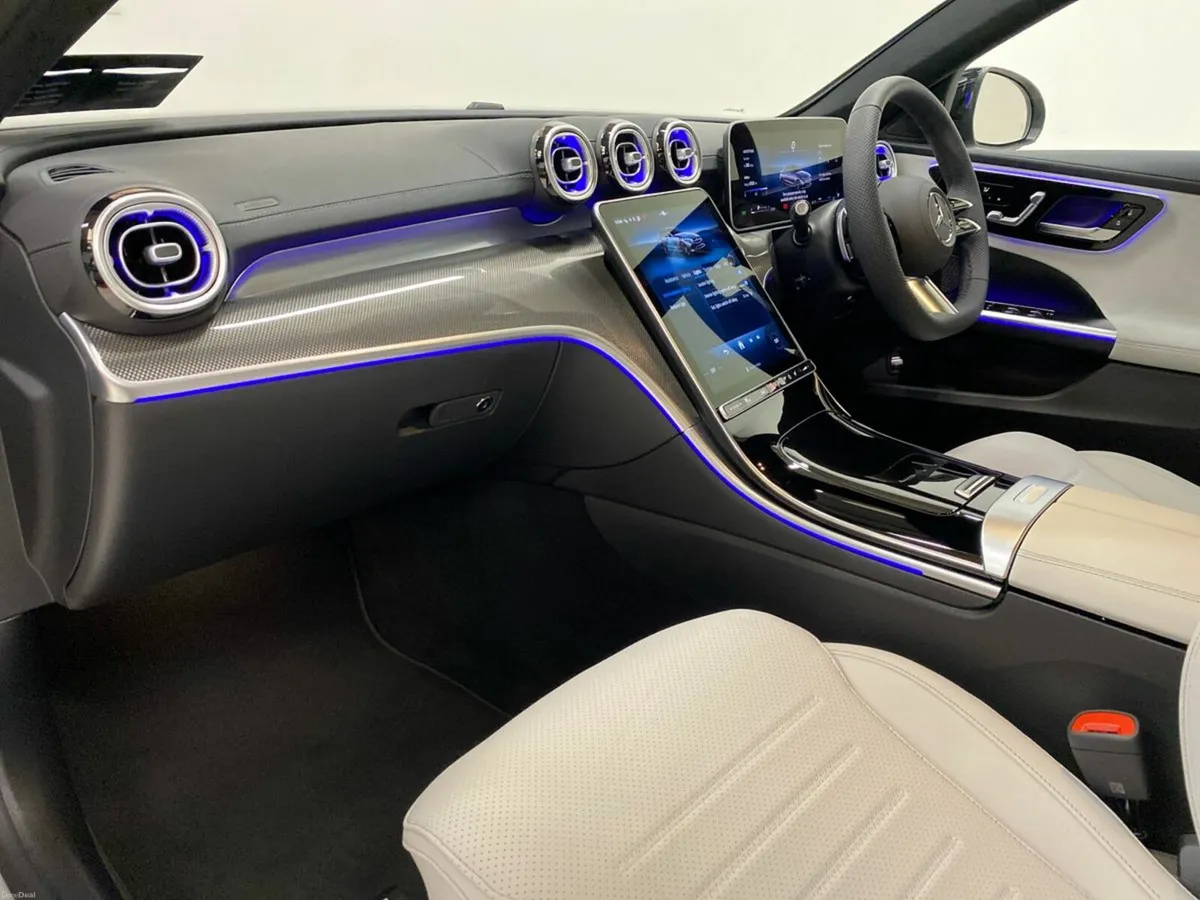 Mercedes-Benz C-Class C 200 d AMG LINE PLUS *MANUF - Image 6