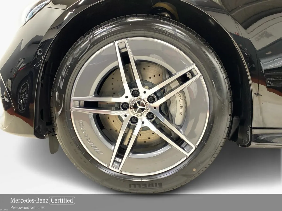 Mercedes-Benz E-Class E 300 e AMG Line Plus |  360 - Image 5