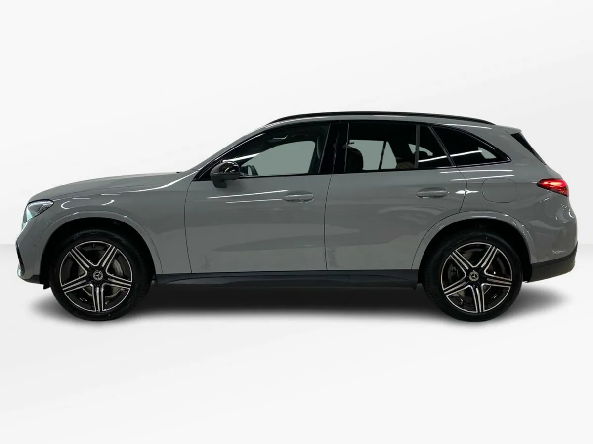 Mercedes-Benz GLC GLC 300 e 4MATIC AMG | PRE REG | - Image 5