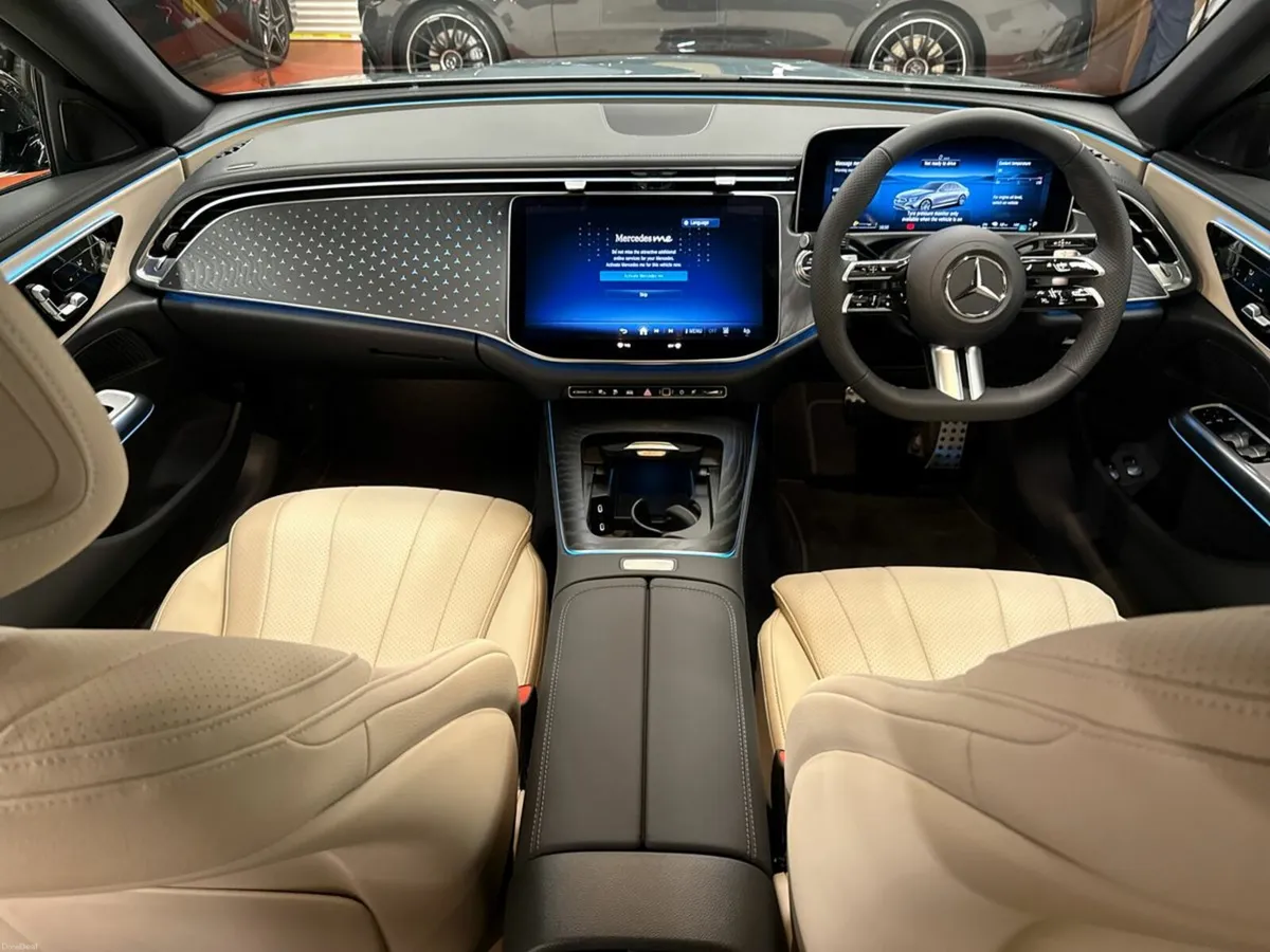 Mercedes-Benz E-Class E Class E 300 AMG Edition Pl - Image 4