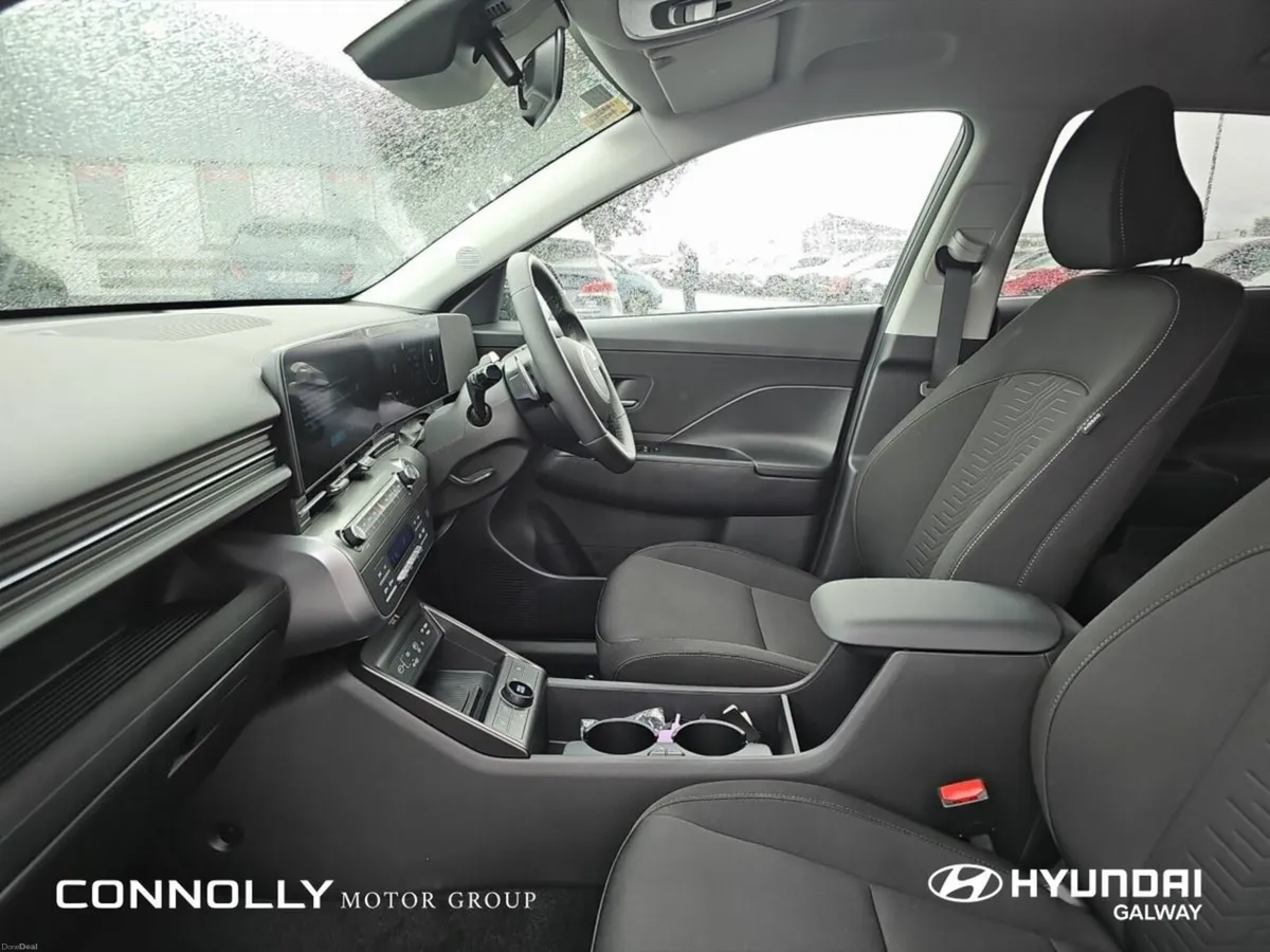 Hyundai KONA ELEGANCE HEV AUTO ** ORDER NOW FOR 26 - Image 5