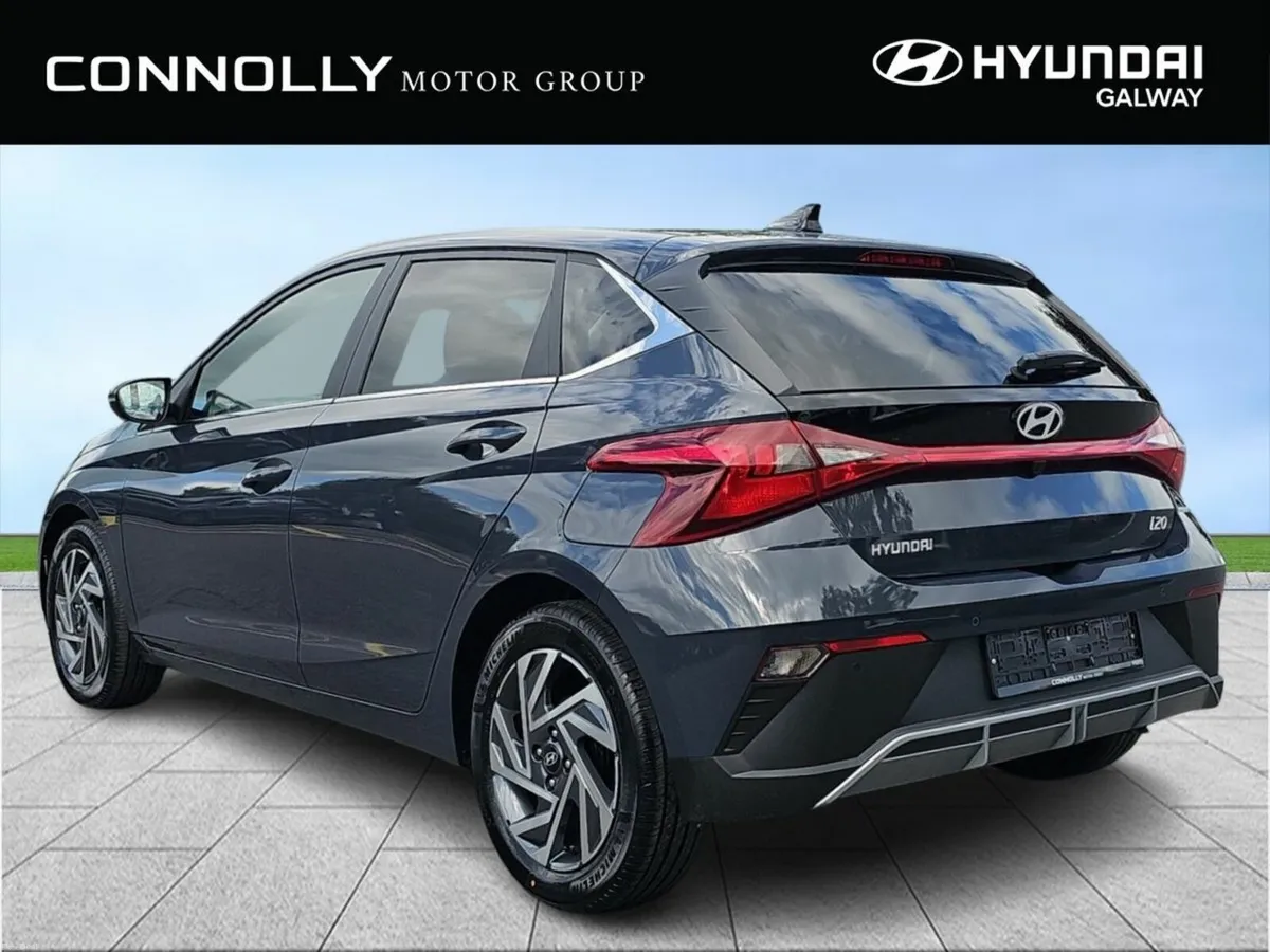 Hyundai i20 1.2 Deluxe Plus  ** ORDER NOW FOR 261 - Image 3