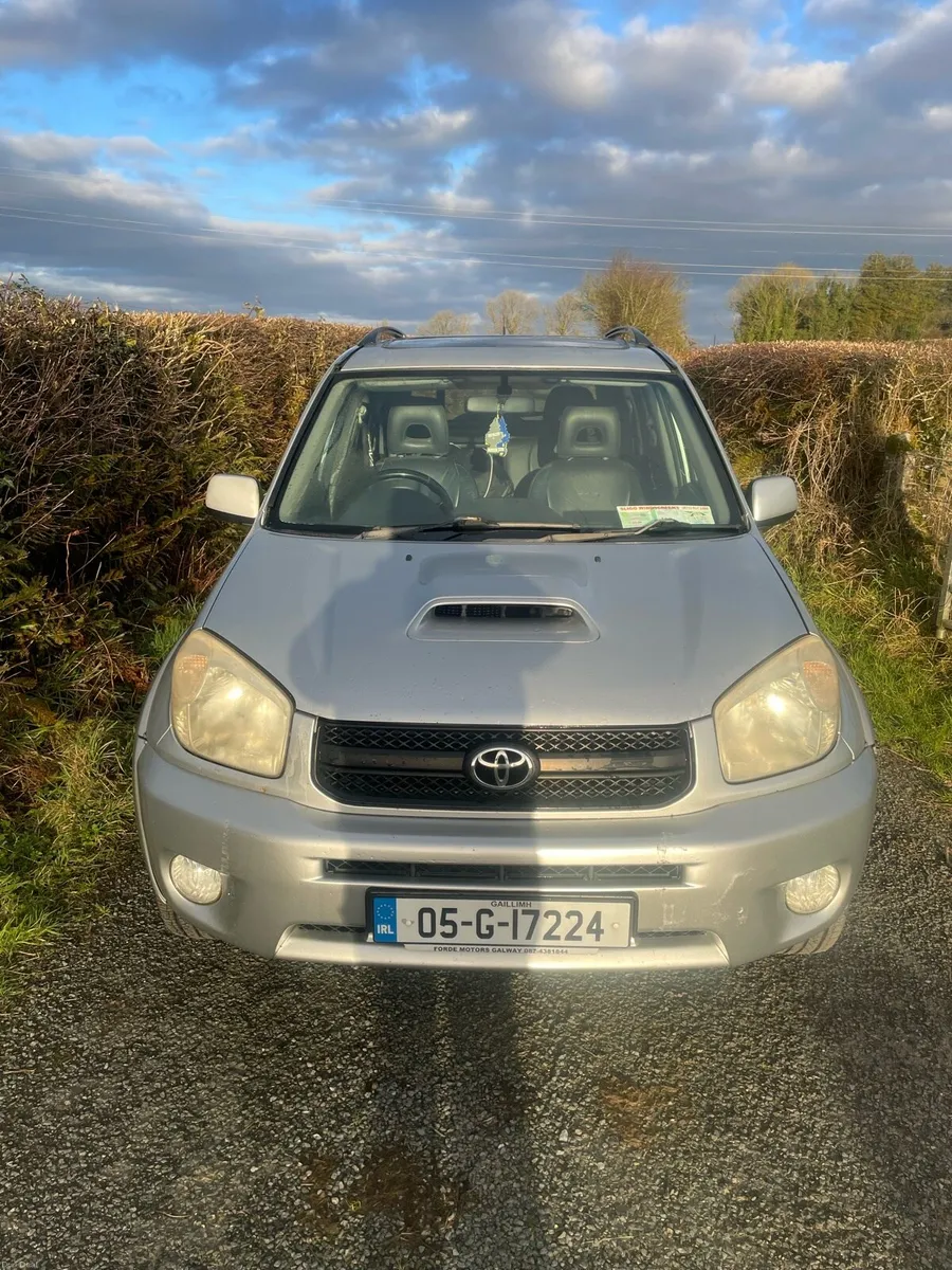Toyota Rav 4 - Image 1