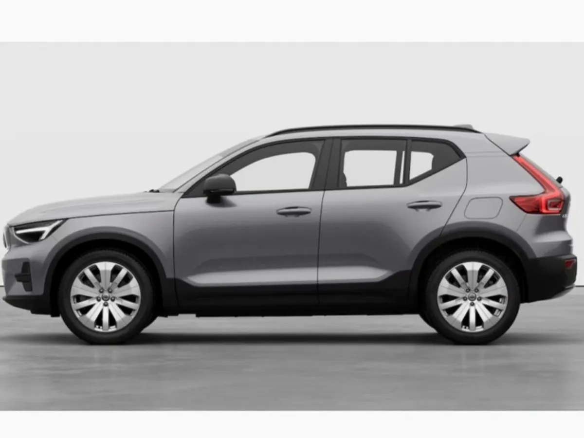 Volvo EX40 Core Single Motor - Image 2