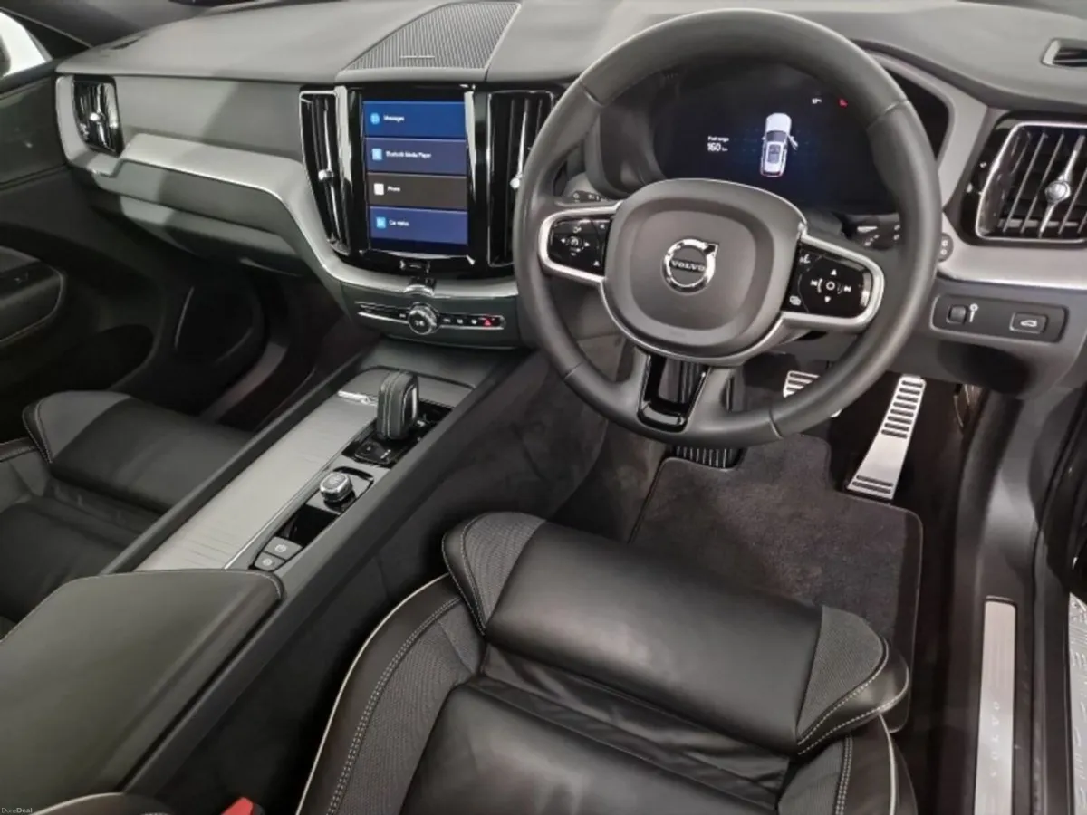 Volvo XC60 B4 Diesel R-Design Auto - Image 4