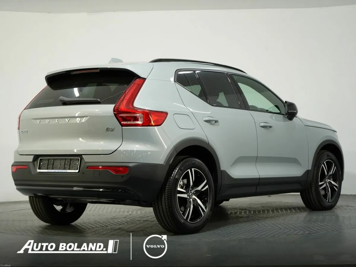 Volvo XC40 B3 Mild Hybrid - Image 3