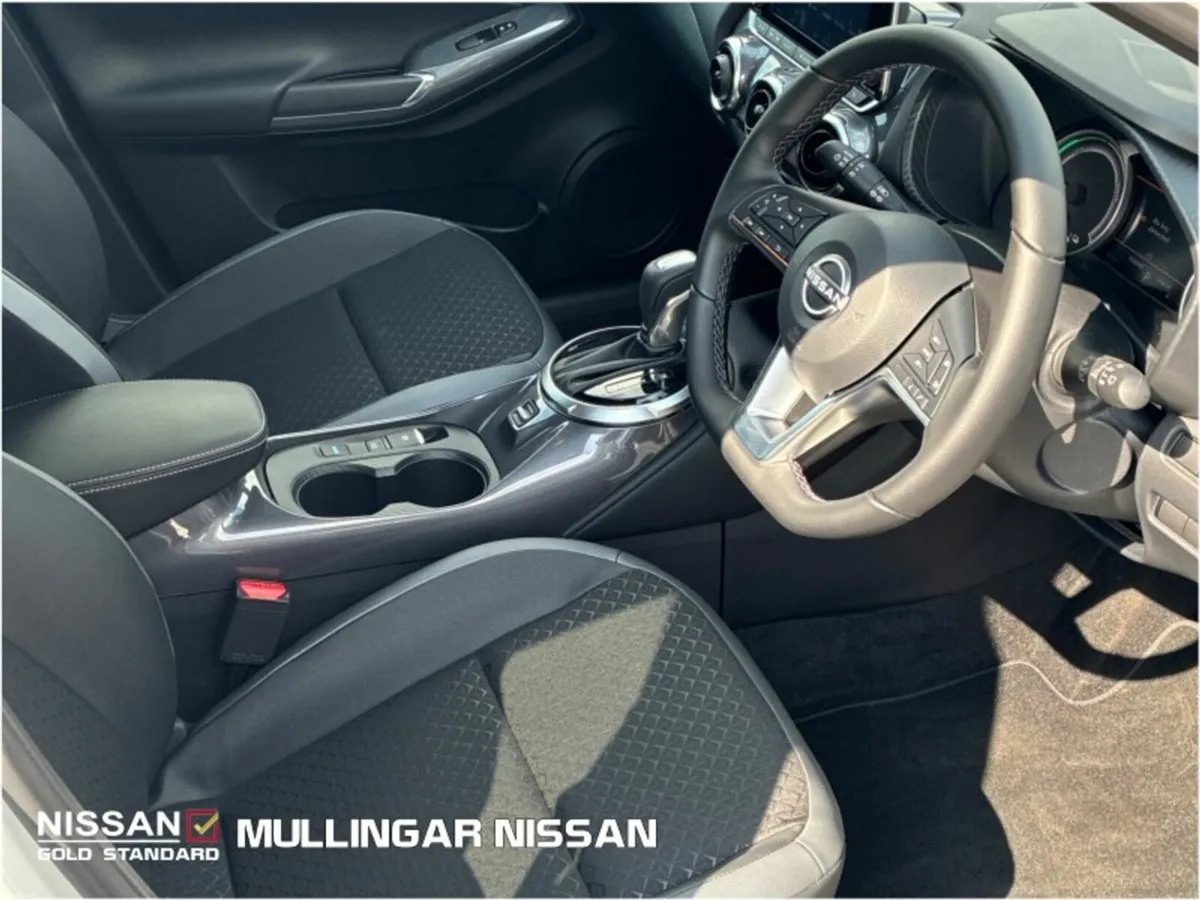 Nissan Juke N-Design 1.6 Hybrid Auto - Check out o - Image 6