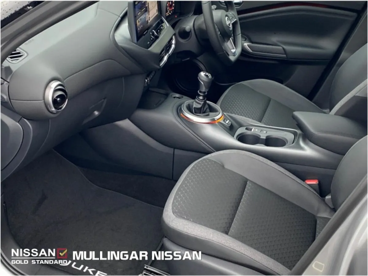 Nissan Juke 1.0SV Premium Petrol with Black Roof - - Image 4