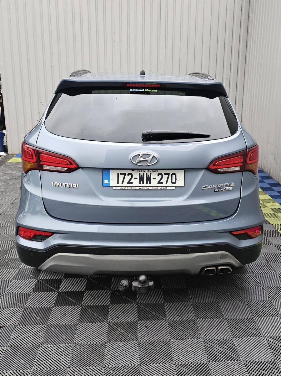 2017 Hyundai Santa Fe 2.2D CRDi 4WD Executive - Image 4