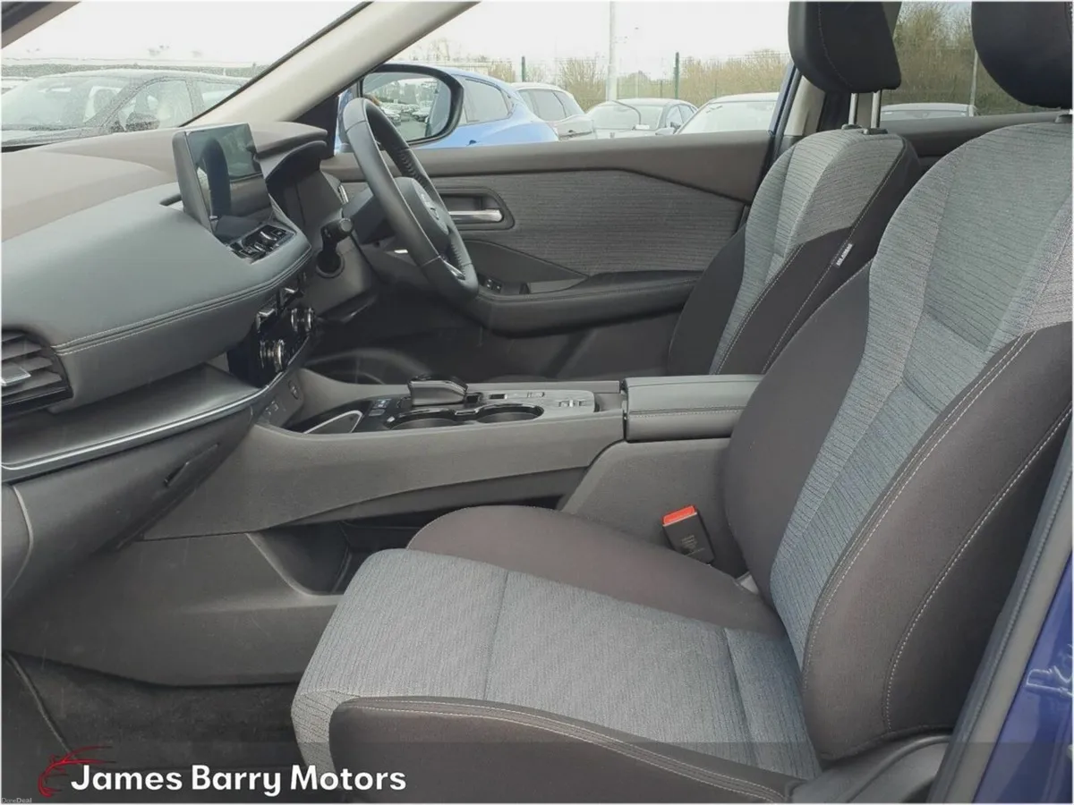 Nissan X-Trail ePOWER X-TRAIL SV PREMIUM 5 Seater - Image 4