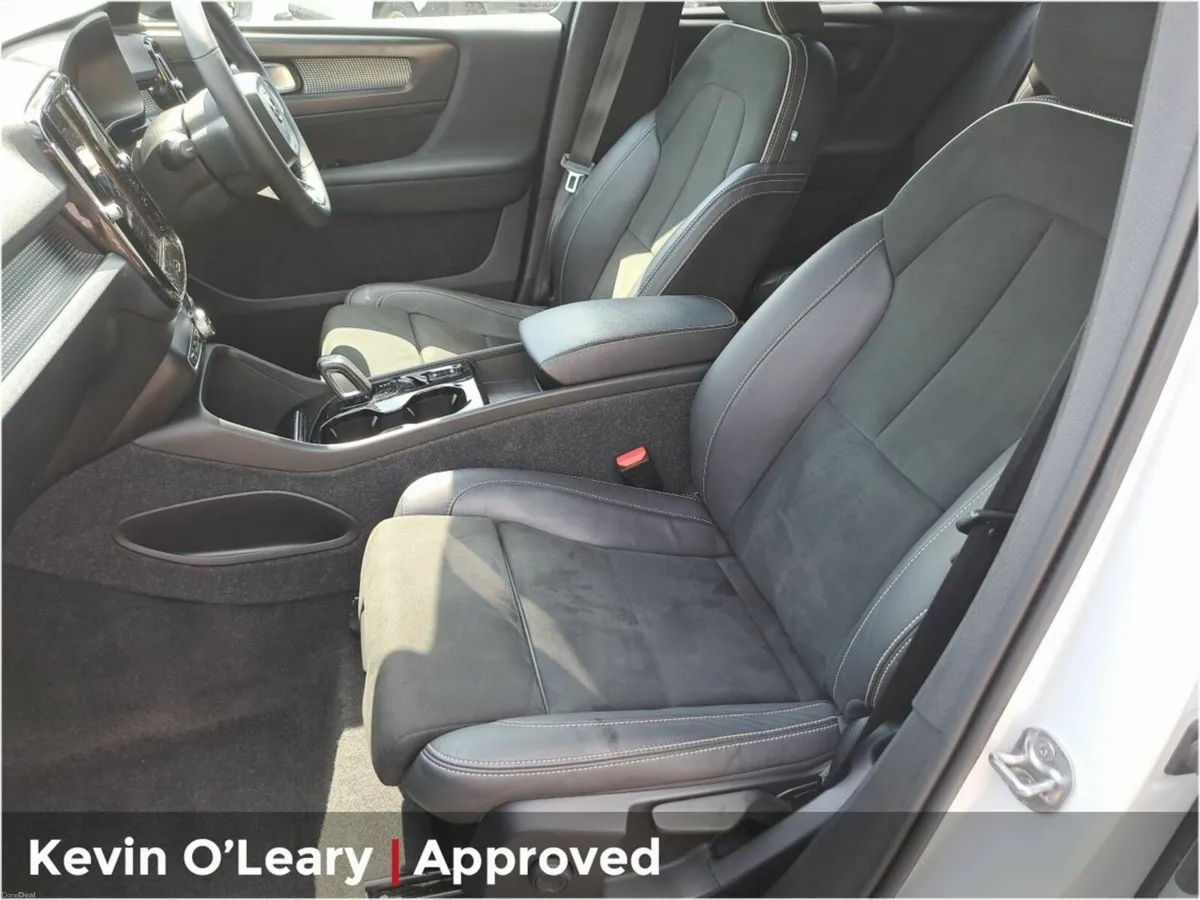 Volvo XC40 T5 Recharge R-Design Pro PHEV - Image 4