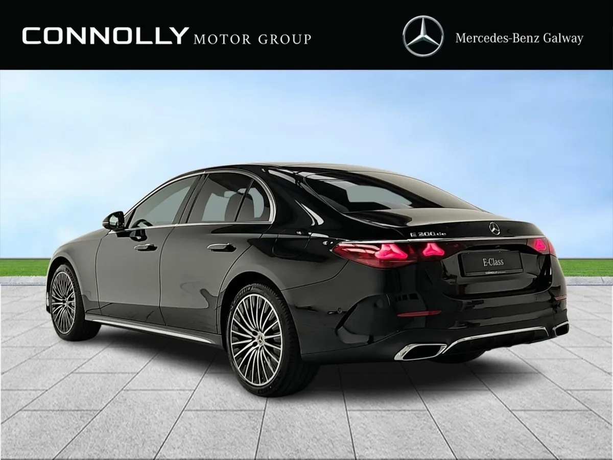 Mercedes-Benz E-Class E300de AMG Line Plus *360 CA - Image 4