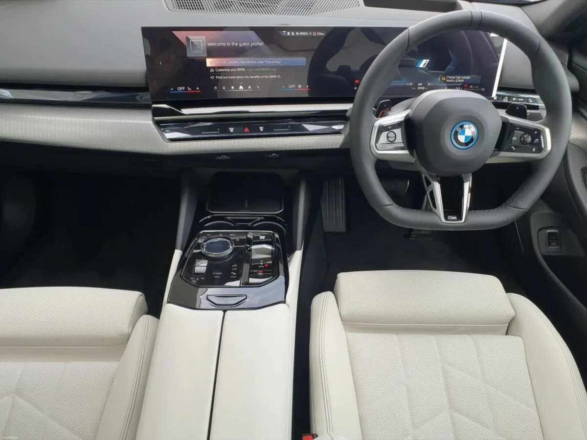 BMW 5-Series 530e M Sport Pro - Image 4