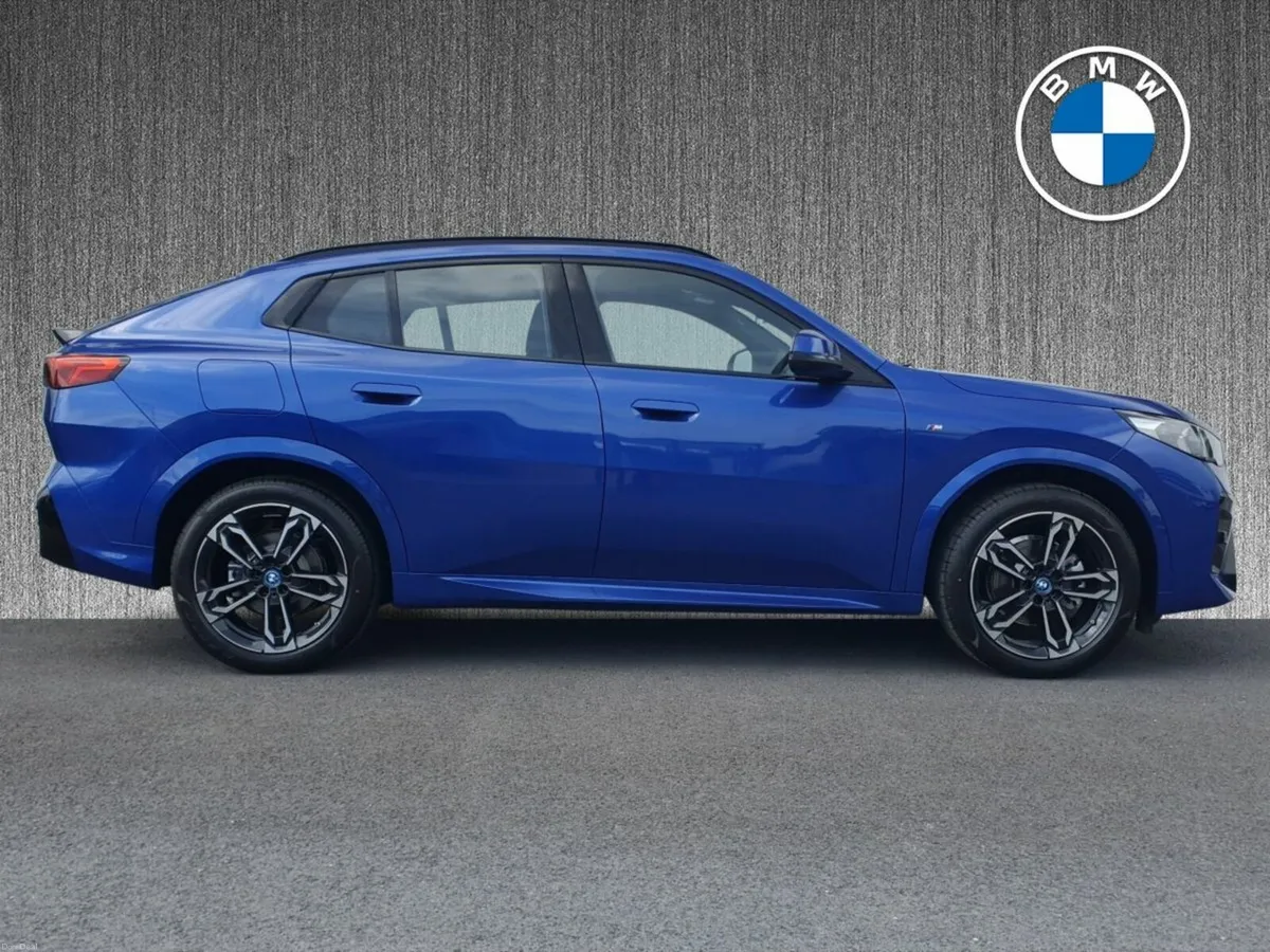 BMW iX2 * 456 Km Range * iX2 eDrive20 M Sport - Image 3