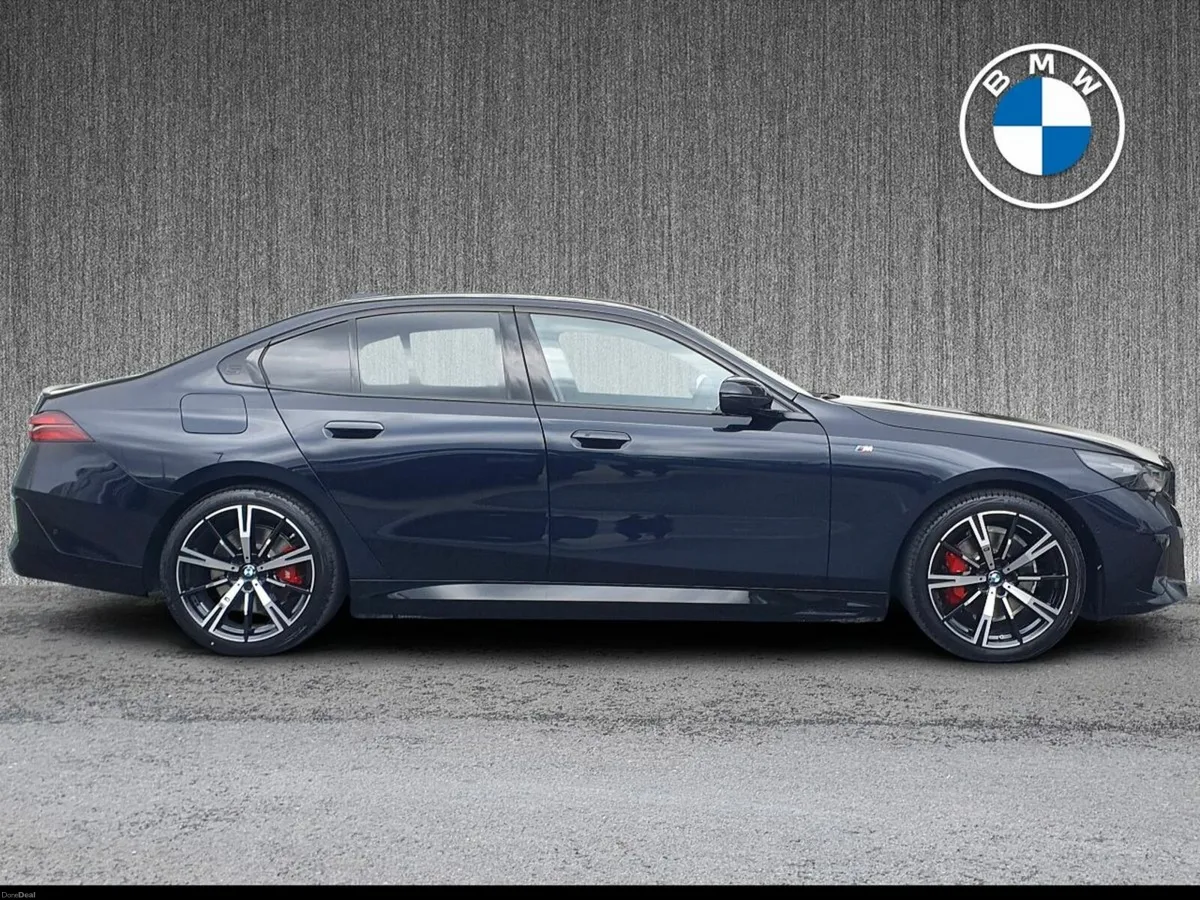 BMW 5-Series 530e M Sport Pro - Image 3