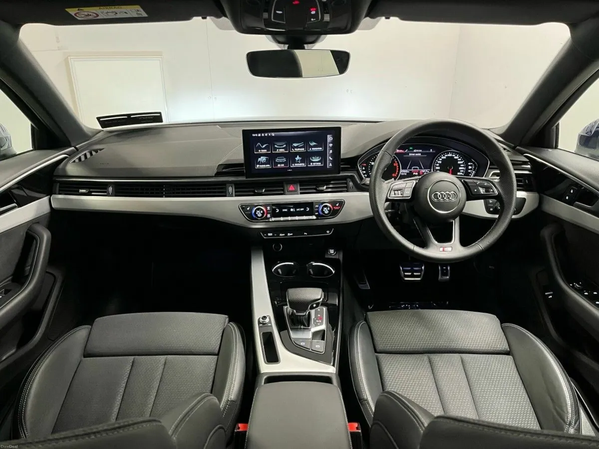 Audi A4 S-Line 30 TDI 136HP S-Tronic - Reversing C - Image 4