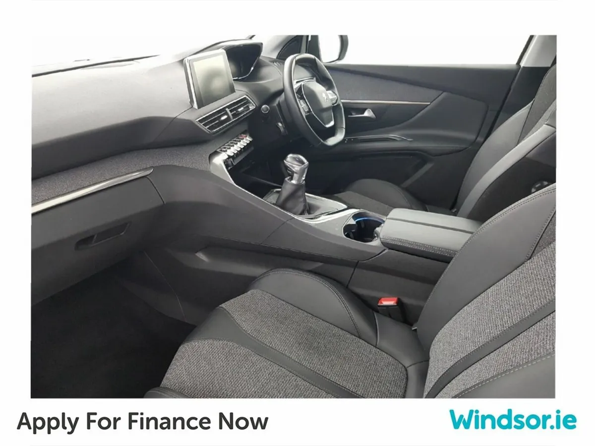 Peugeot 3008 1.2 PureTech 130bhp Allure - Image 4