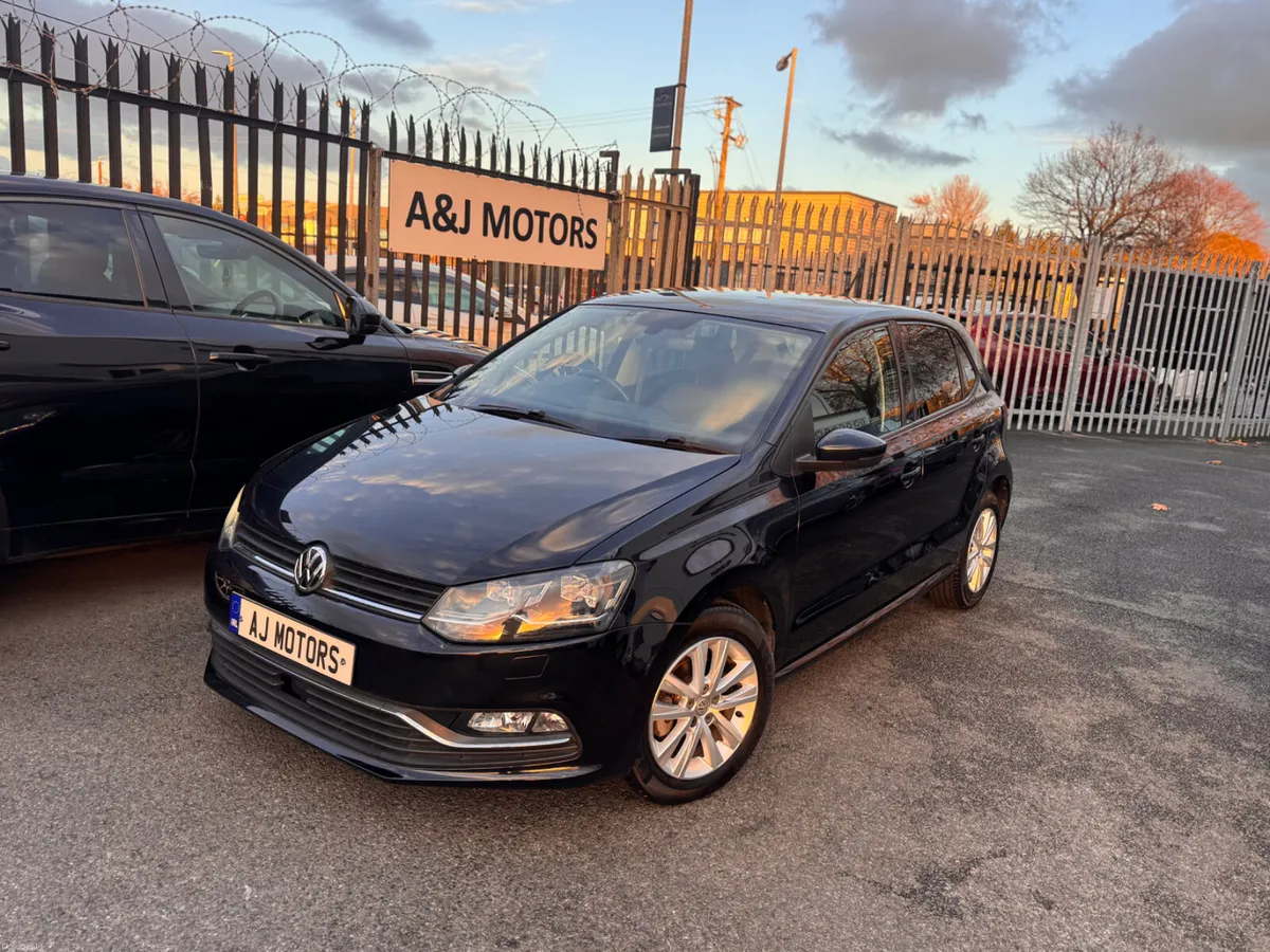 17 VW POLO 1.2 AUTOMATIC REV CAM - Image 2