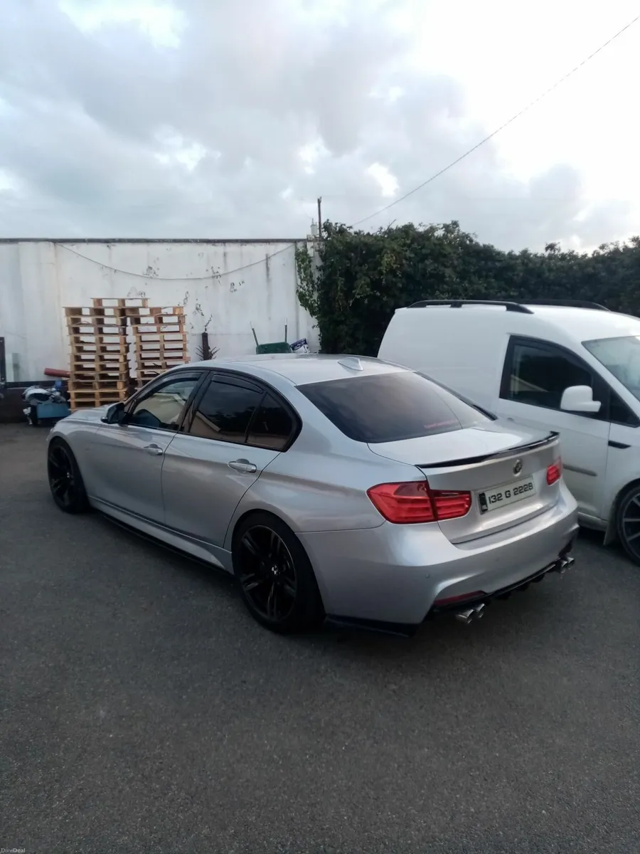 BMW 3-Series 2013 - Image 2