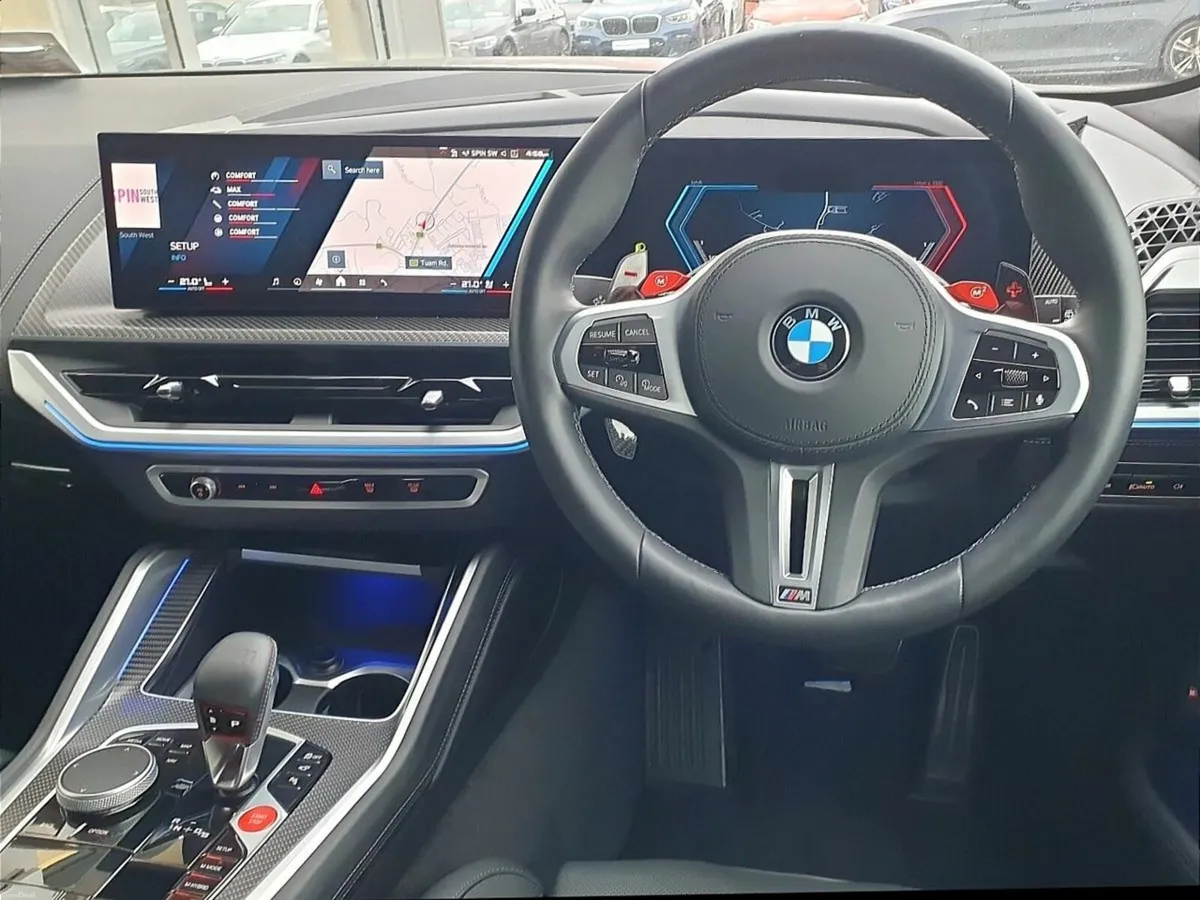 BMW XM 50e - Image 5