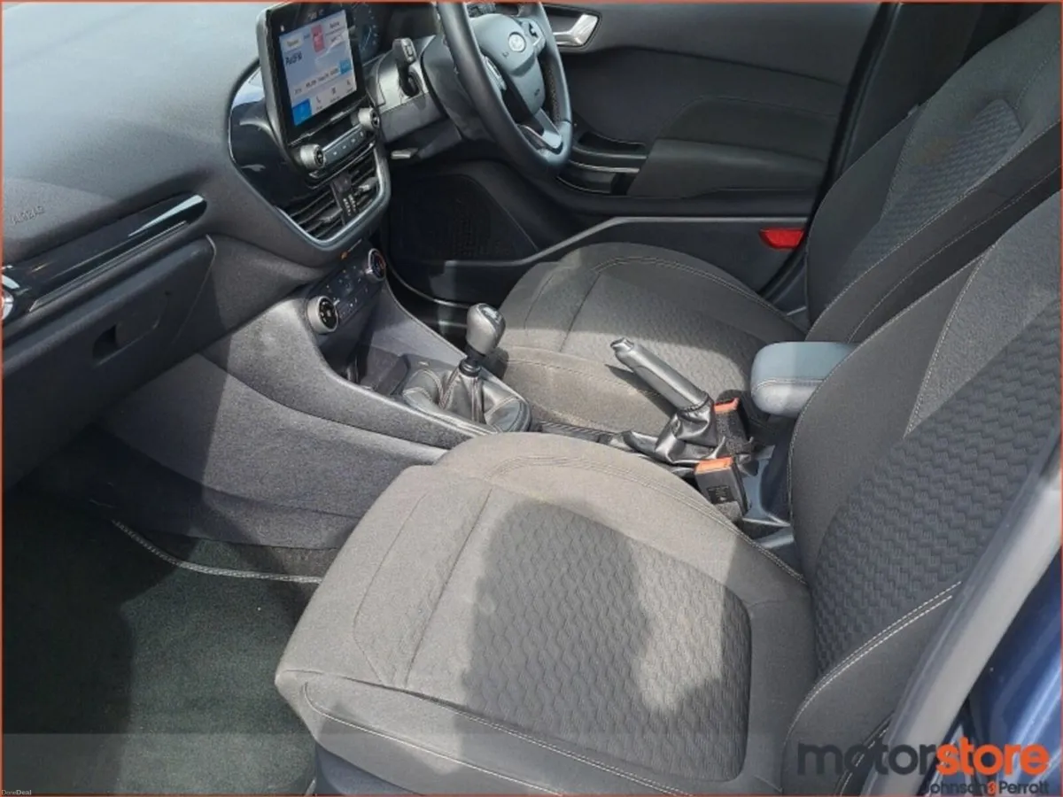 Ford Fiesta 1.0T EcoBoost 100PS Titanium (One Year - Image 4