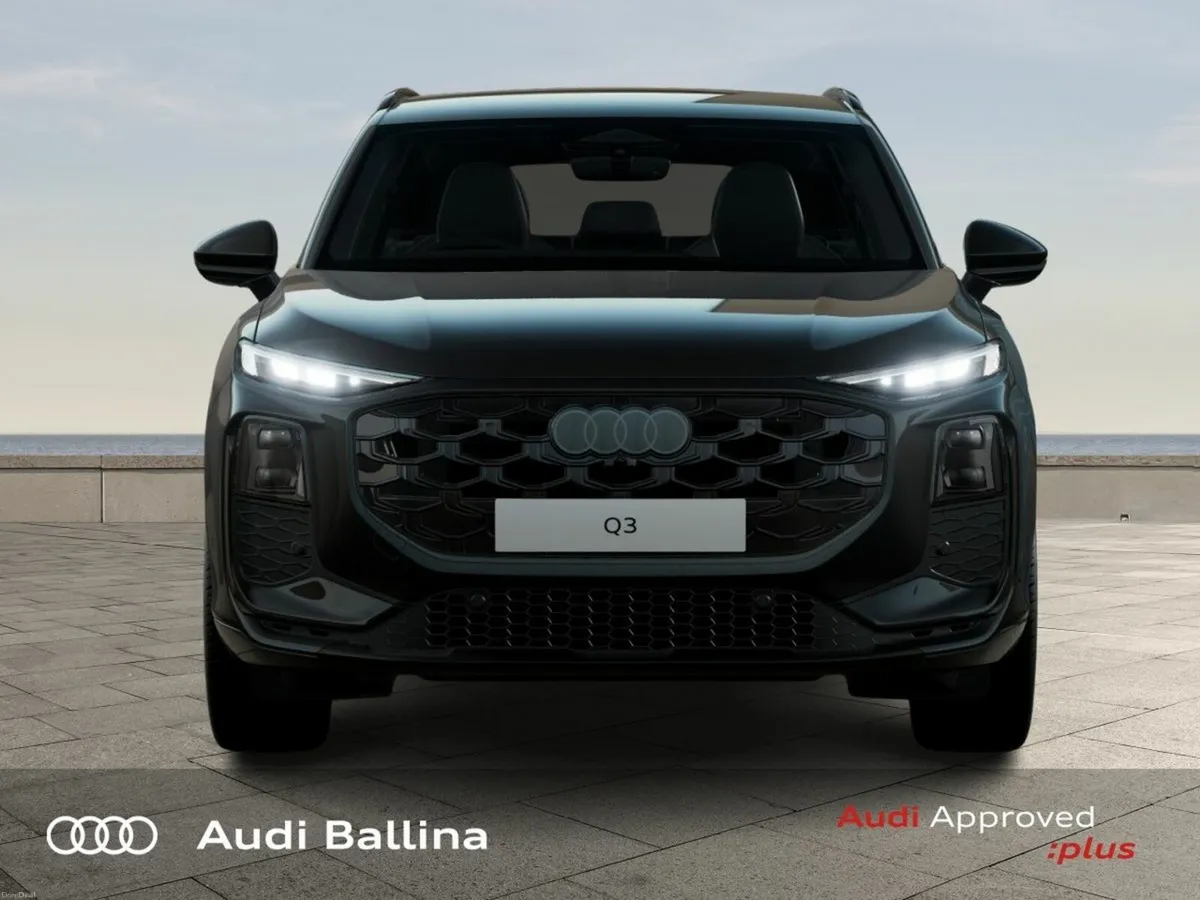 Audi Q3 Q3 S-LINE **BLACK EDITION** - Image 4