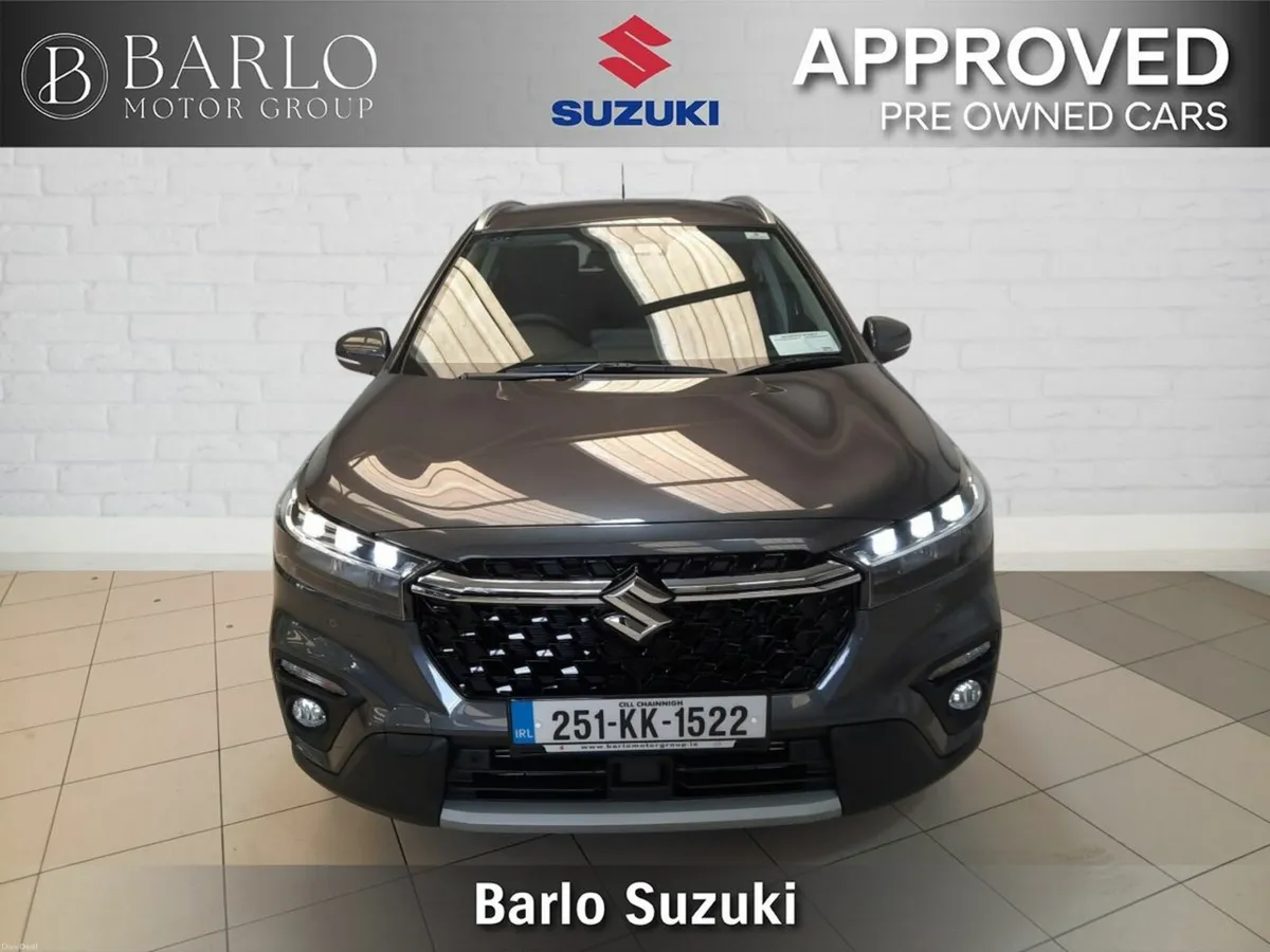 Suzuki S-CROSS hybrid motion - Image 4