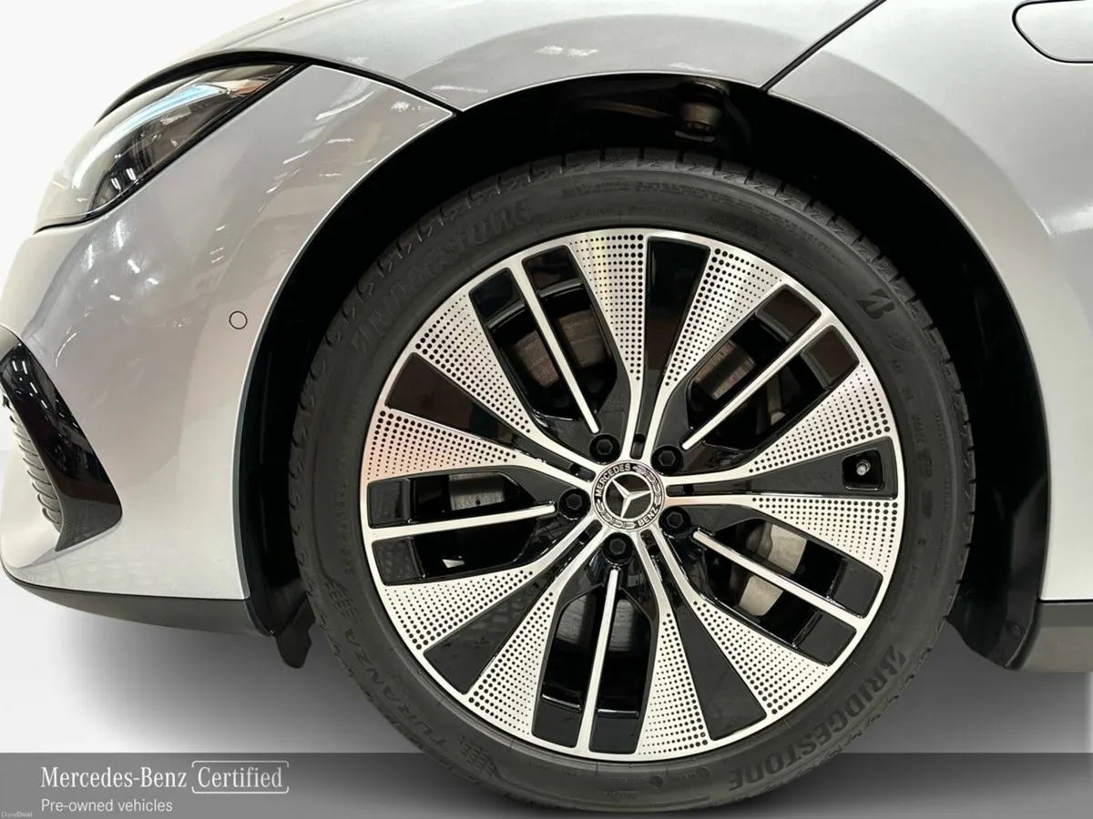 Mercedes-Benz EQE EQE300 - Image 5