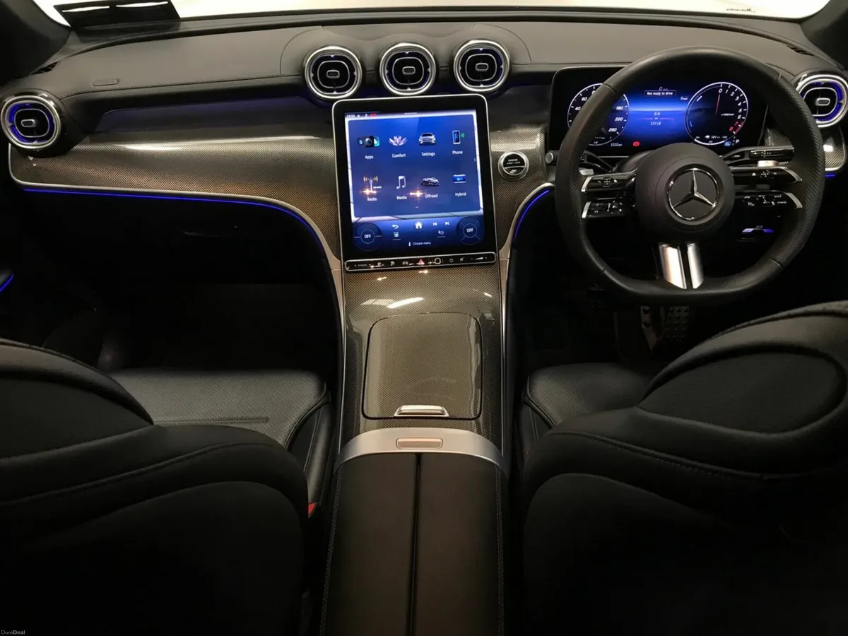 Mercedes-Benz GLC GLC300 e 4Matic AMG Line 31.2 kW - Image 2