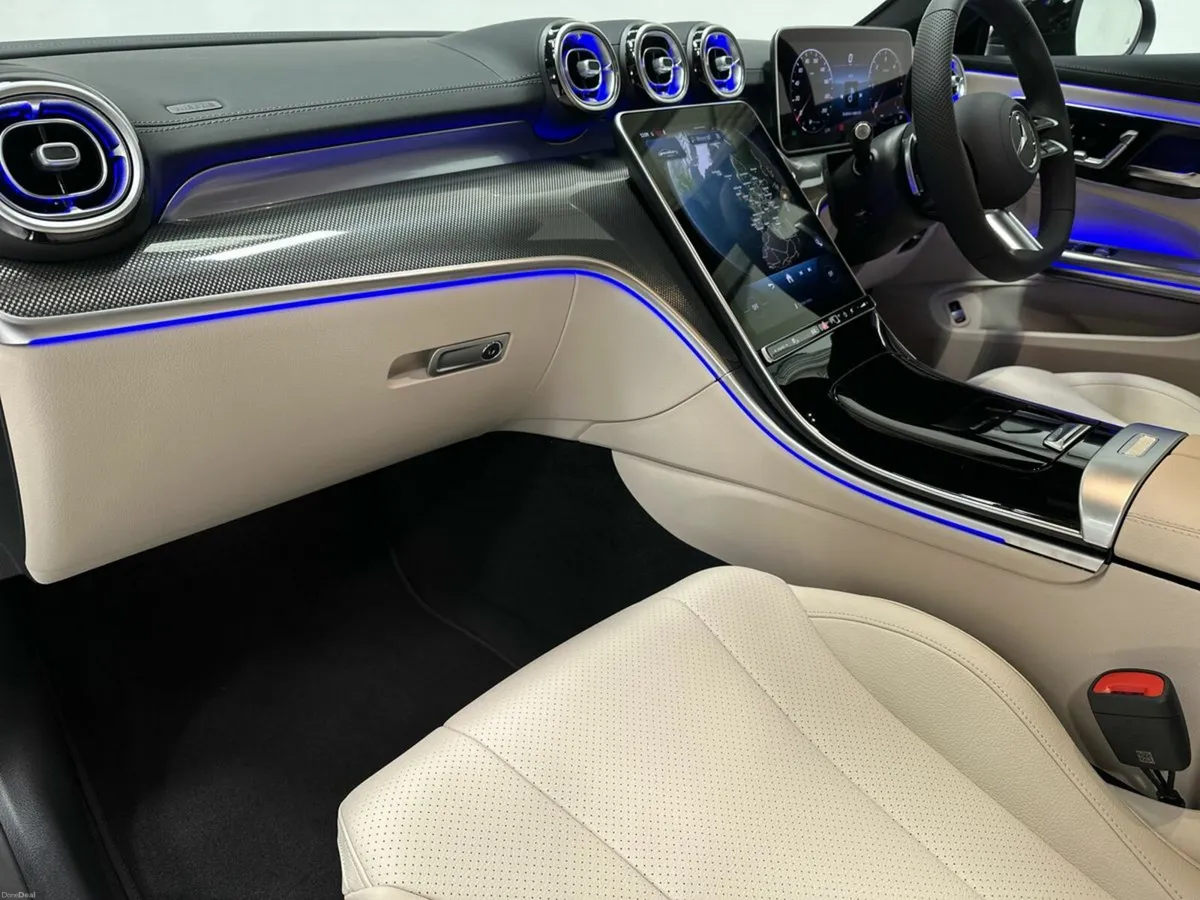 Mercedes-Benz CLE CLE220 D Coupe AMG Line + - Image 6
