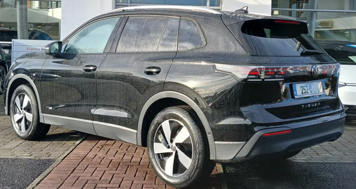 Volkswagen Tiguan Edition 75 2.0 TDI 150HP **AUTOM - Image 4