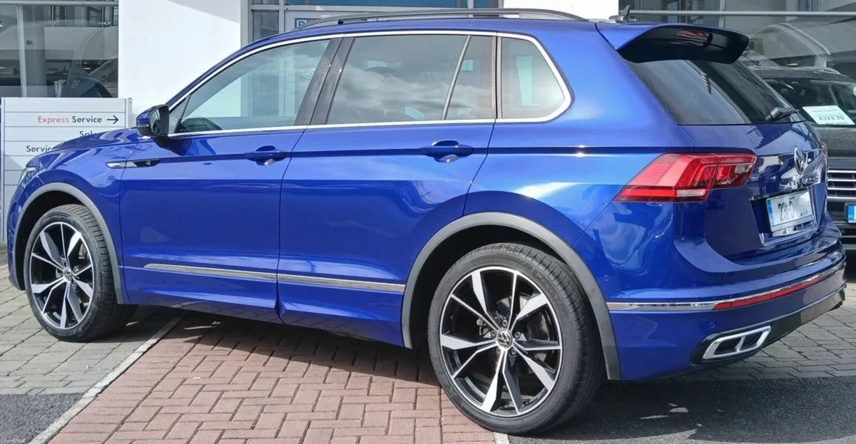 Volkswagen Tiguan R-Line 2.0 TDI 150HP **AUTOMATIC - Image 4