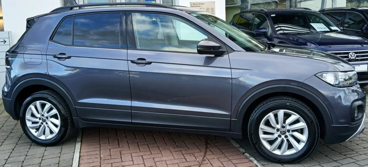 Volkswagen T-Cross Life 1.0 TSI 95HP **REARVIEW CA - Image 2