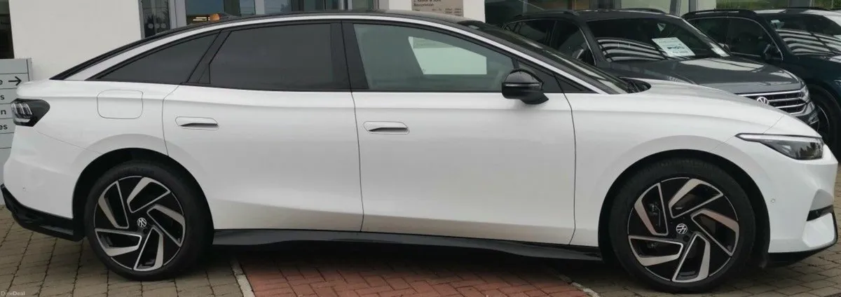 Volkswagen ID.7 PRO 77kWh 286HP **HIGH SPEC, FULLY - Image 2