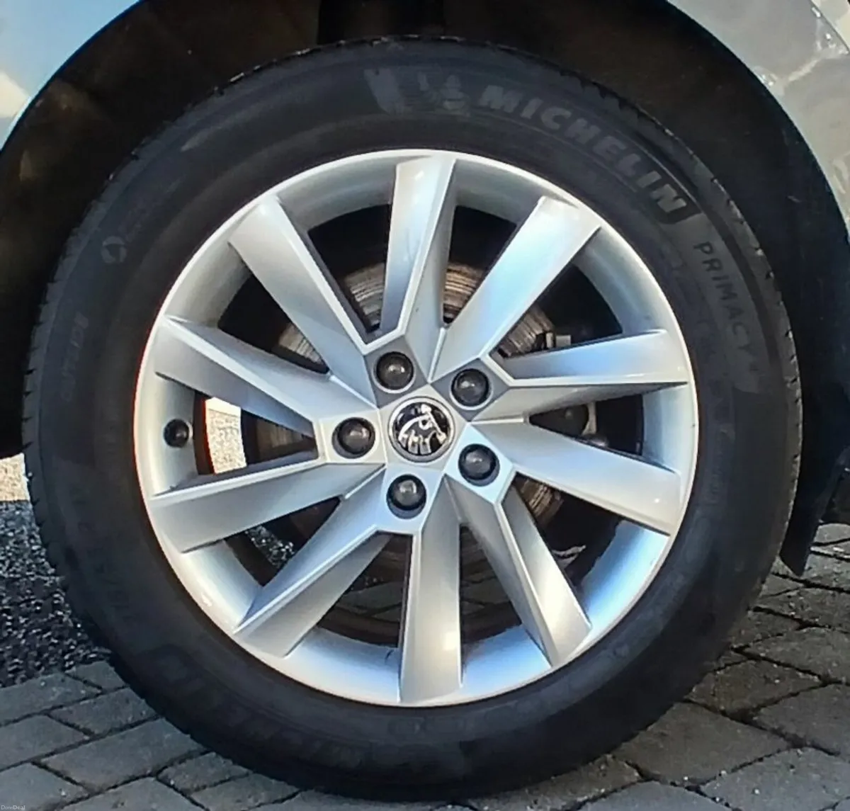 Skoda Superb Superb Ambition 2.0TDI 150HP DSG **RE - Image 4