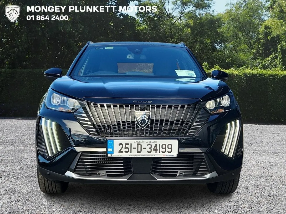 Peugeot 2008 1.2 MHEV Puretech 136bhp Allure - Image 2
