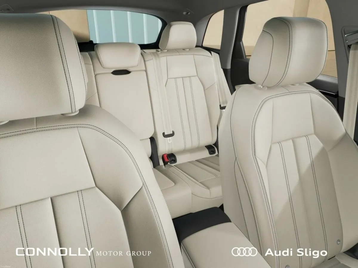 Audi Q5 SE Petrol Plug-In Hybrid "Order now for 20 - Image 5