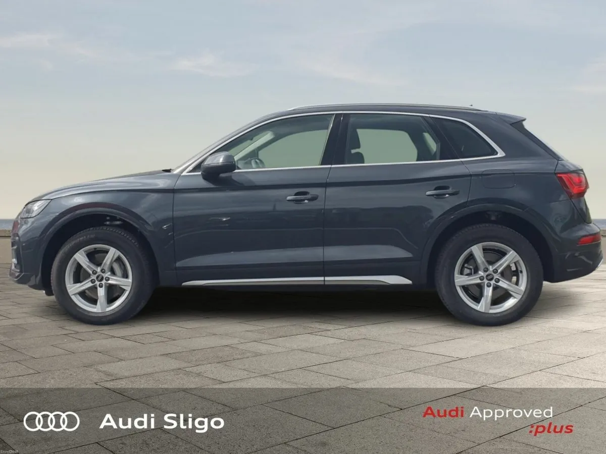 Audi Q5 2.0TFSI e 299HP SE quattro Auto - Plug-In - Image 4