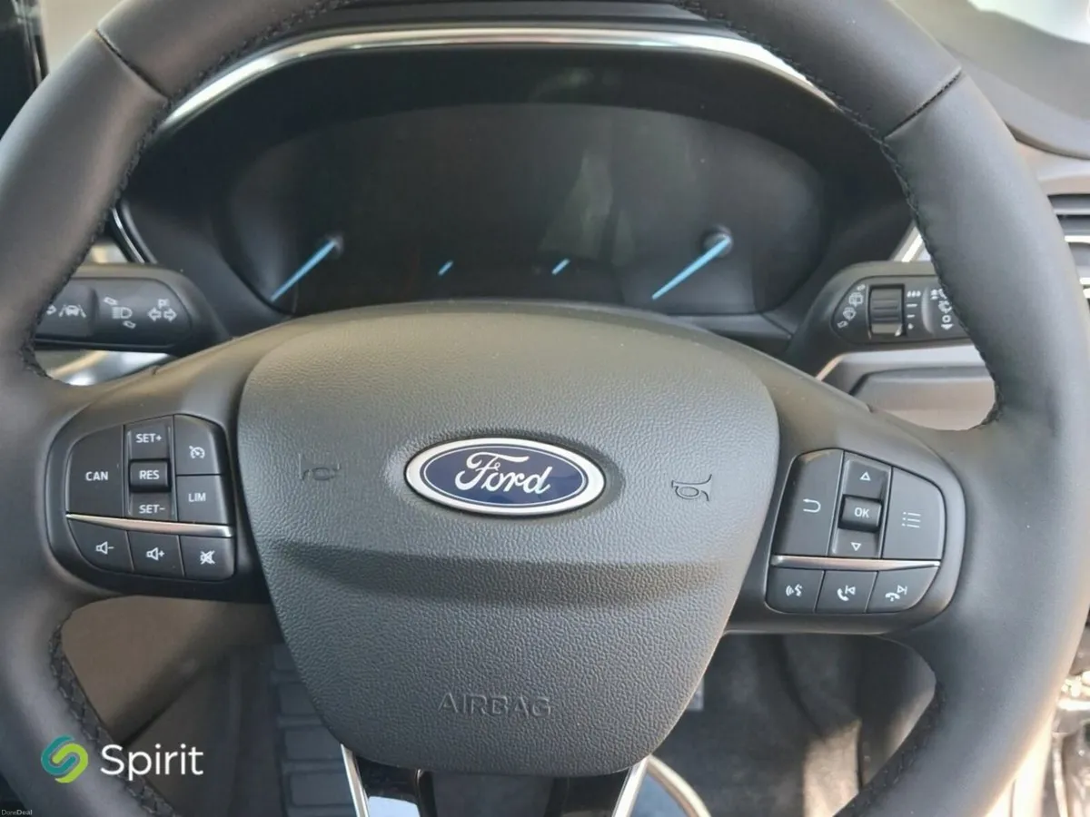 Ford Focus NEW 1.0T EcoBoost Hybrid 125PS Titanium - Image 4