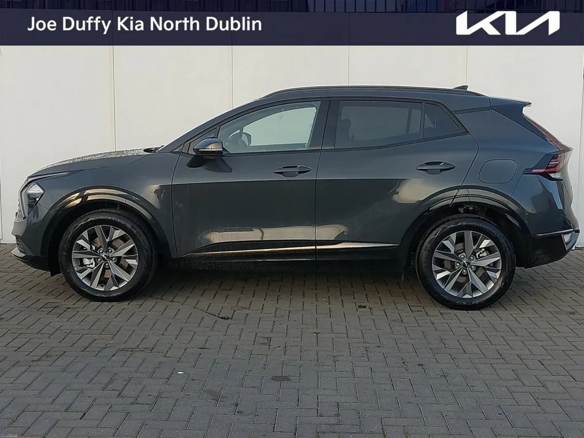 Kia Sportage Anniversary Edition Hybrid - Image 4