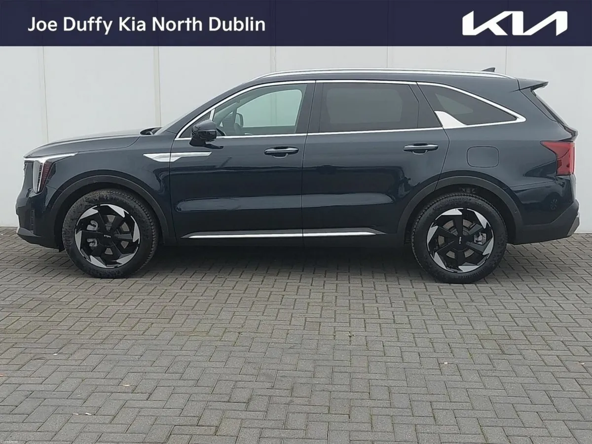 Kia Sorento Sorento 1.6 PHEV SEM Order Now For Jan - Image 4