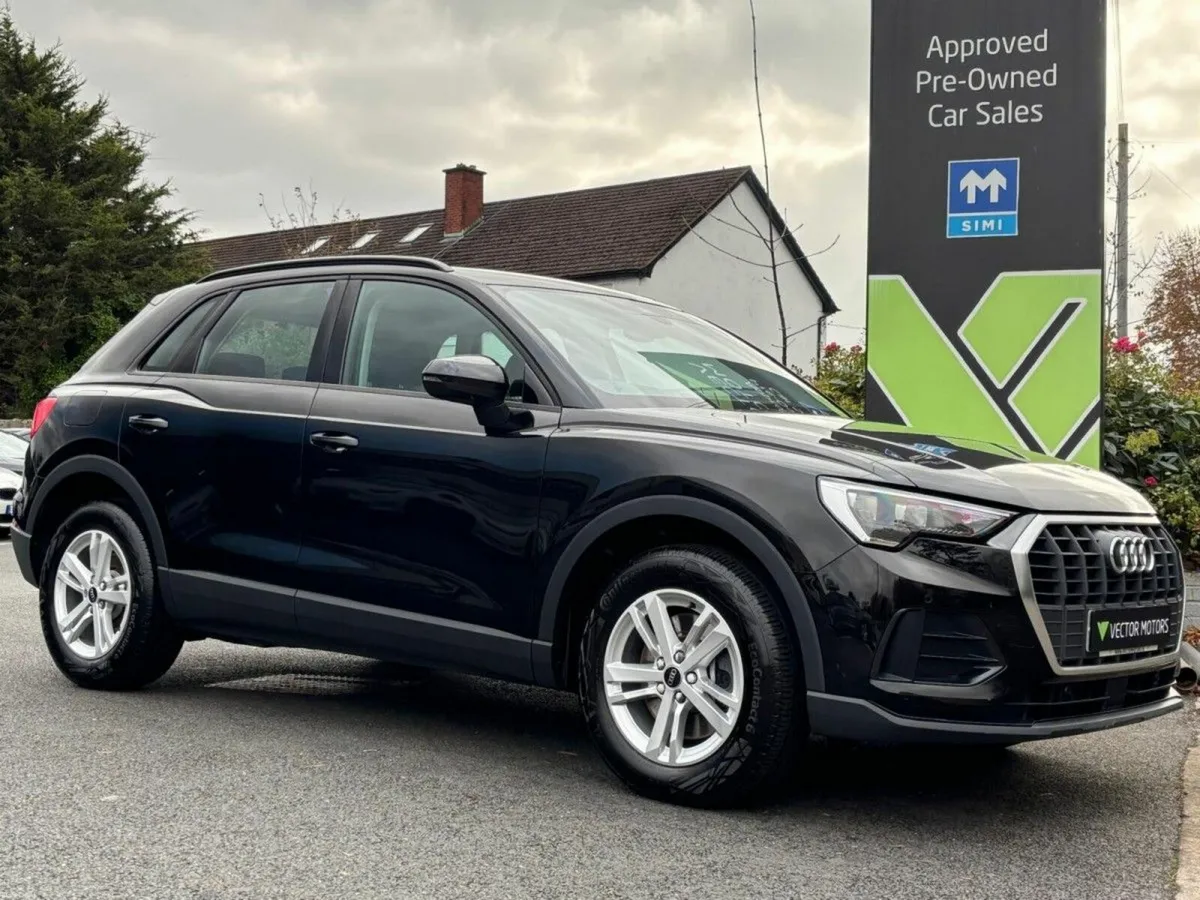 Audi Q3 TECHNIK 45 TFSI E AUTO PHEV - Image 1