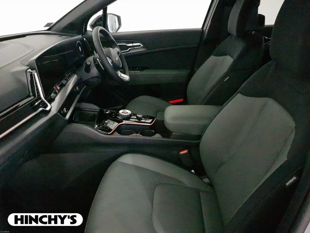 Kia Sportage HEV Anniversary 1.6T 230hp Automatic - Image 4